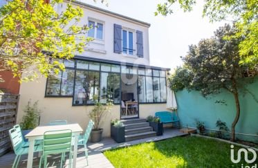 House 5 rooms of 137 m² in Suresnes (92150)