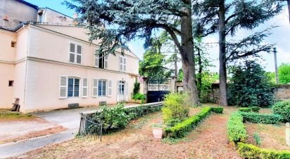 House 9 rooms of 424 m² in Saint-Chamond (42400)