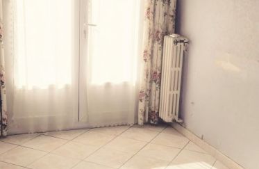 Apartment 4 rooms of 67 m² in Toulon (83000)
