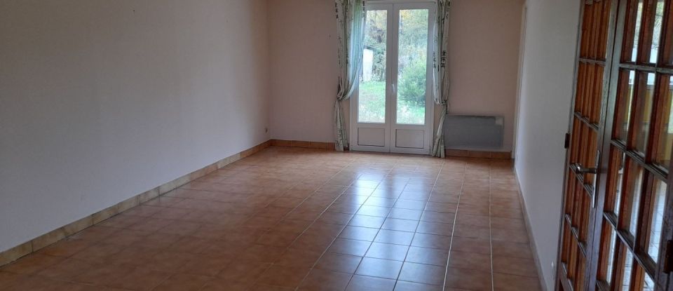 House 4 rooms of 94 m² in Souppes-sur-Loing (77460)