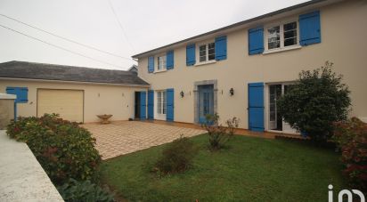 Maison 8 pièces de 174 m² à Oloron-Sainte-Marie (64400)