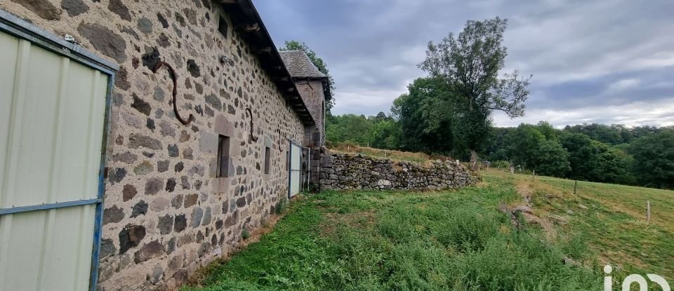 Barn conversion 1 room of 250 m² in Raulhac (15800)