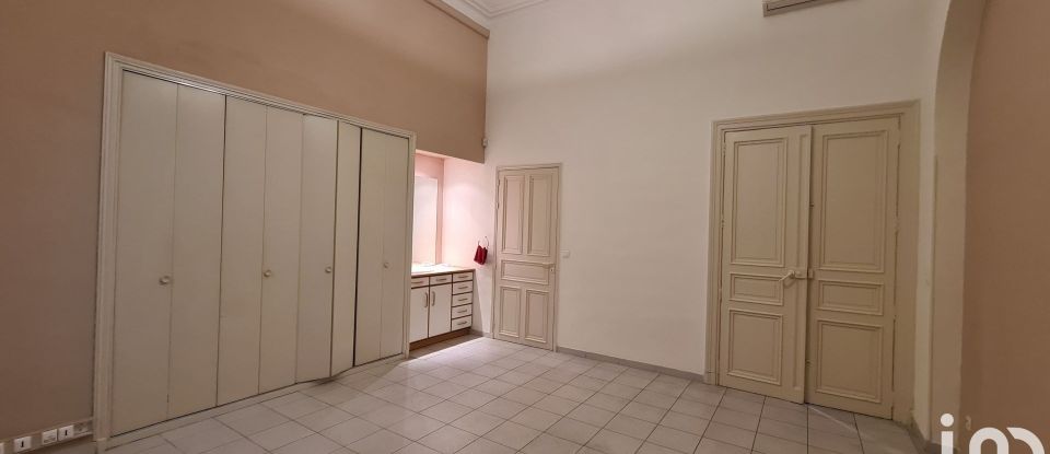 Apartment 6 rooms of 237 m² in Nîmes (30000)