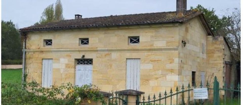 House 5 rooms of 117 m² in Petit-Palais-et-Cornemps (33570)