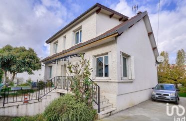 House 6 rooms of 145 m² in Orly (94310)
