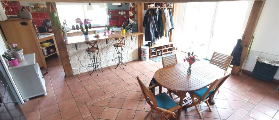 House 6 rooms of 140 m² in Lyons-la-Forêt (27480)
