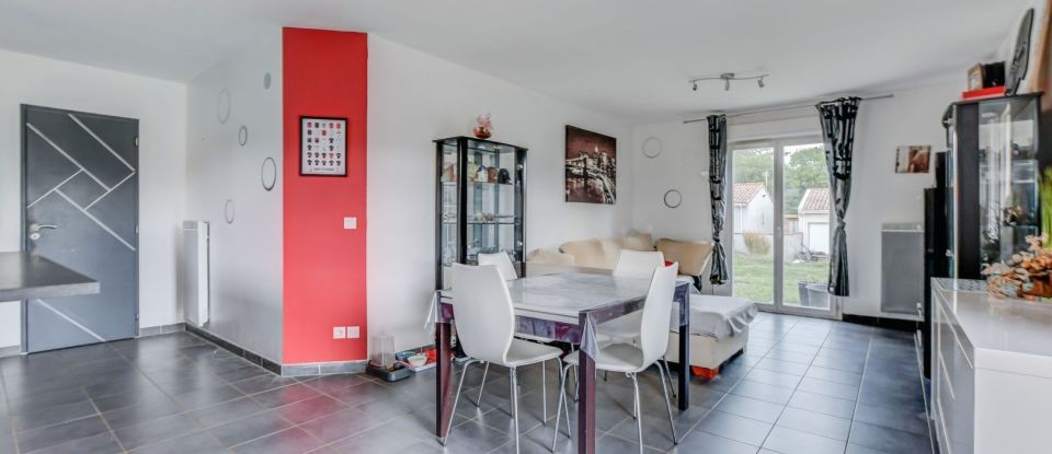 House 4 rooms of 89 m² in Bonrepos-sur-Aussonnelle (31470)