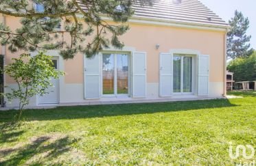 House 7 rooms of 130 m² in Nozay (91620)