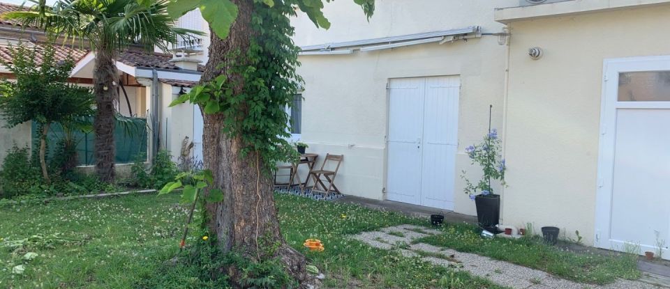 House 9 rooms of 200 m² in Libourne (33500)