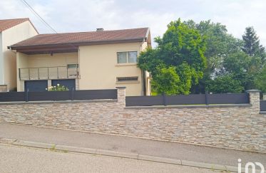 House 4 rooms of 110 m² in Champey-sur-Moselle (54700)