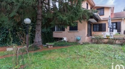 House 5 rooms of 120 m² in Bron (69500)