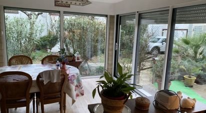 House 5 rooms of 105 m² in Talence (33400)
