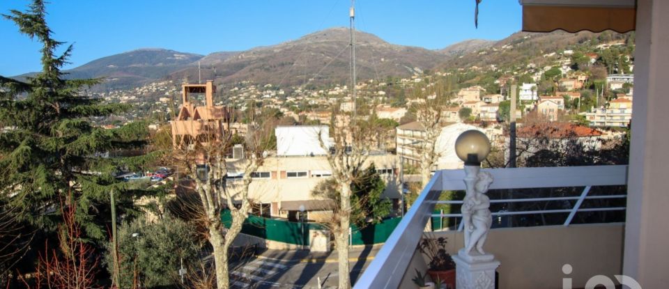 Apartment 3 rooms of 66 m² in Vence (06140)