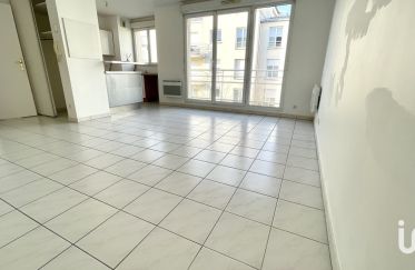 Appartement 2 pièces de 42 m² à Corbeil-Essonnes (91100)