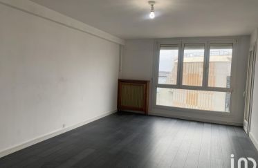 Apartment 4 rooms of 82 m² in Le Mans (72000)