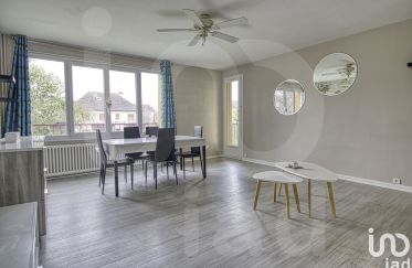 Apartment 3 rooms of 71 m² in Aubergenville (78410)