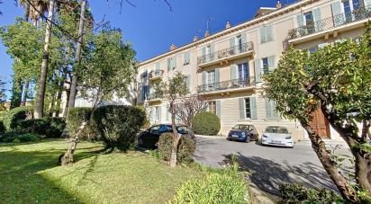 Apartment 8 rooms of 180 sq m in Nice (06000)