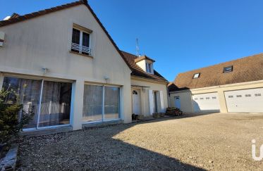 House 6 rooms of 165 m² in Pamfou (77830)