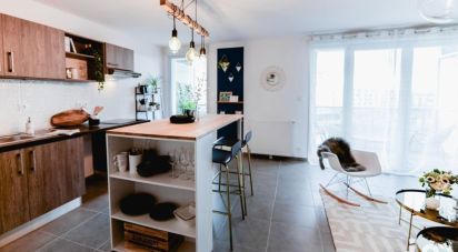 Appartement 4 pièces de 83 m² à Tourcoing (59200)