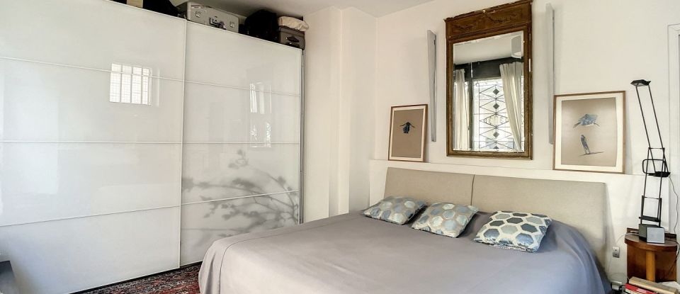 Apartment 6 rooms of 236 m² in Paris (75020)