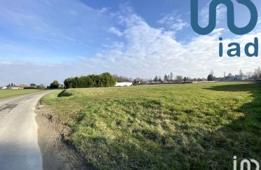 Land of 1,211 m² in Varennes-Changy (45290)