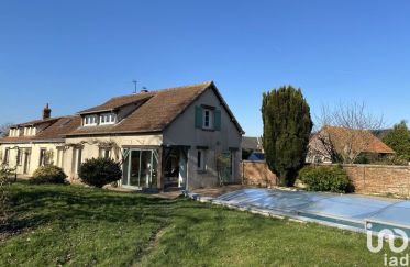 House 6 rooms of 206 m² in Bailleau-le-Pin (28120)