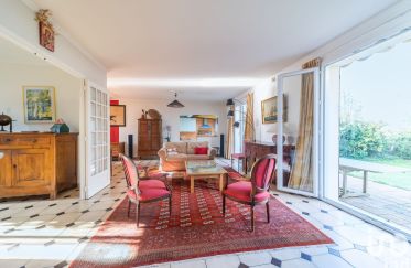 House/villa 8 rooms of 188 sq m in Saint-Cyr-l'École (78210)