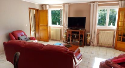 House 11 rooms of 250 m² in Saint-Martin-de-Laye (33910)