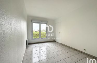 Apartment 2 rooms of 35 m² in Dammarie-les-Lys (77190)