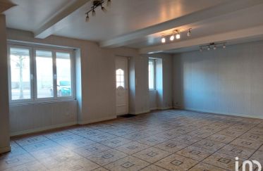 House 4 rooms of 137 m² in Loireauxence (44370)