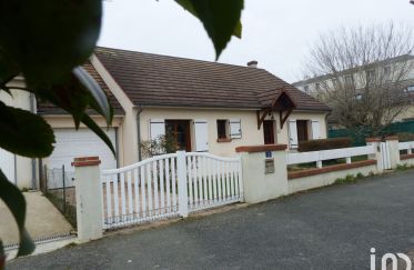 House 4 rooms of 87 m² in Orléans (45100)