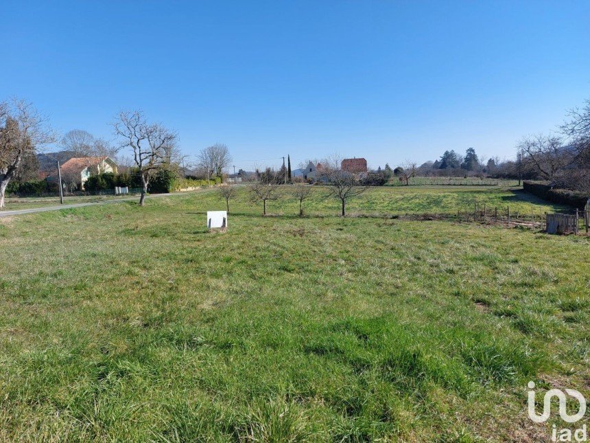Terrain de 1 690 m² à Calviac-en-Périgord (24370)