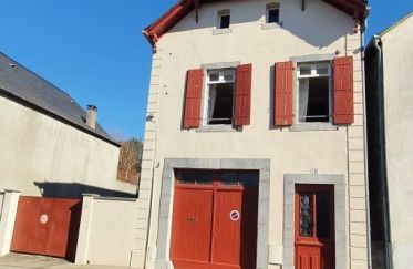 House 8 rooms of 135 m² in Oloron-Sainte-Marie (64400)