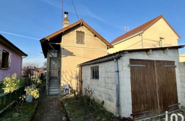 Maison 2 pièces de 32 m² à Saint-Julien-les-Villas (10800)