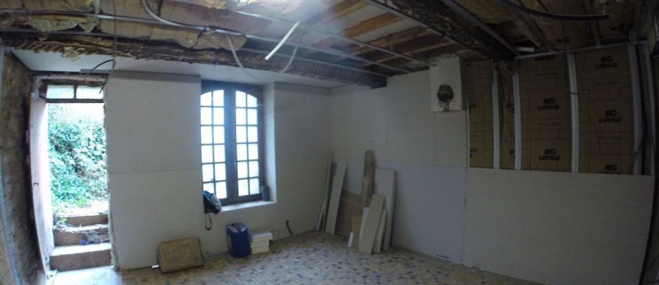 House 4 rooms of 130 m² in Monthermé (08800)