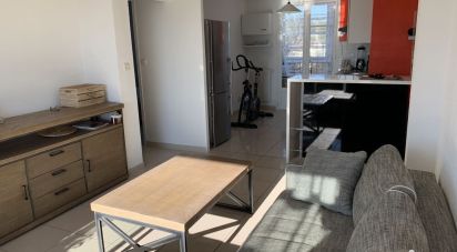 Apartment 3 rooms of 57 sq m in Nîmes (30000)