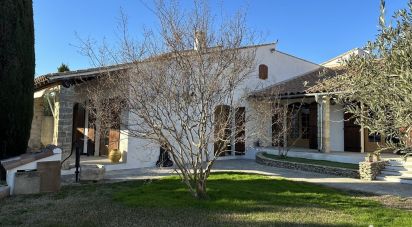 House 8 rooms of 248 m² in Beaucaire (30300)