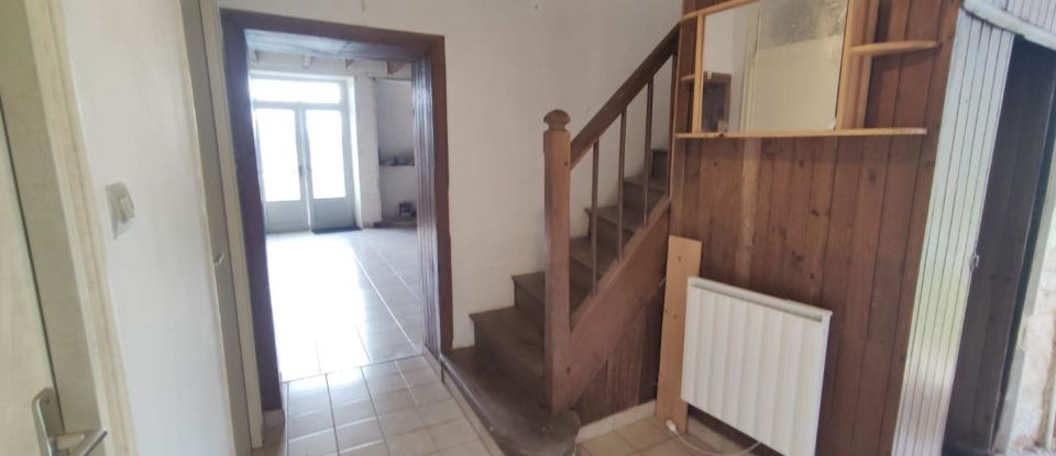 House 3 rooms of 80 m² in Chaunay (86510)