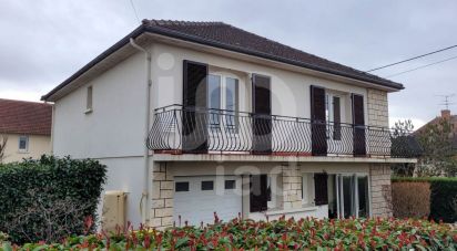 House 5 rooms of 127 m² in Désertines (03630)