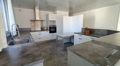 Appartement 4 pièces de 100 m² à Vichy (03200)