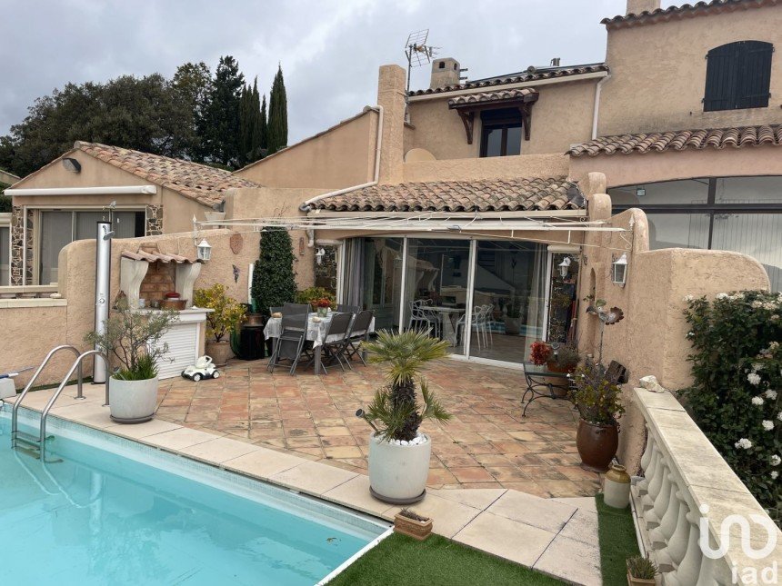 House 3 rooms of 71 m² in Cavalaire-sur-Mer (83240)
