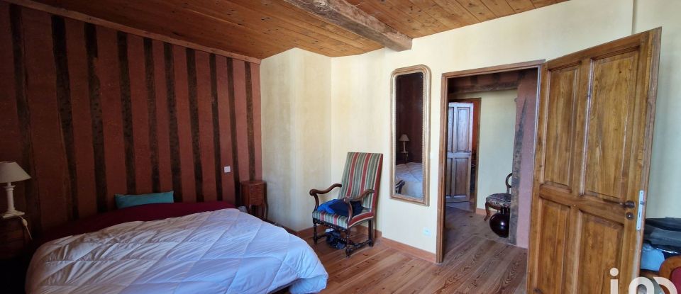 House 4 rooms of 148 m² in Castelnau-Magnoac (65230)