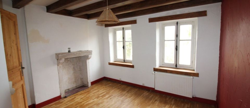 Maison 4 pièces de 95 m² à Soubrebost (23250)
