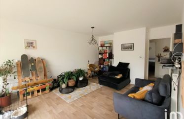 Apartment 3 rooms of 69 sq m in Lille (59000)