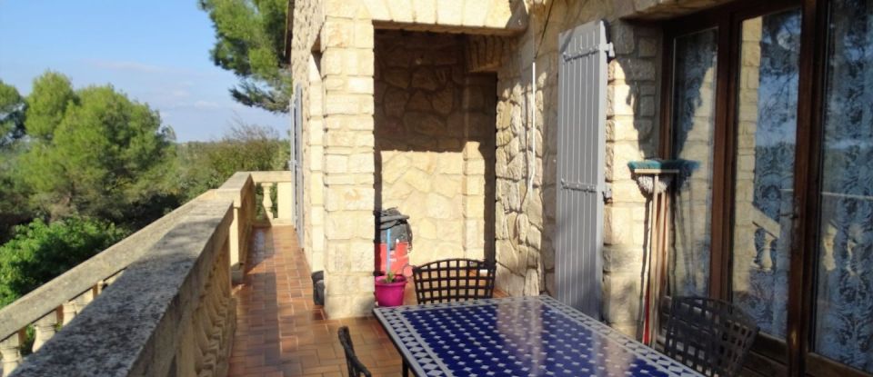 House 7 rooms of 300 m² in Carpentras (84200)