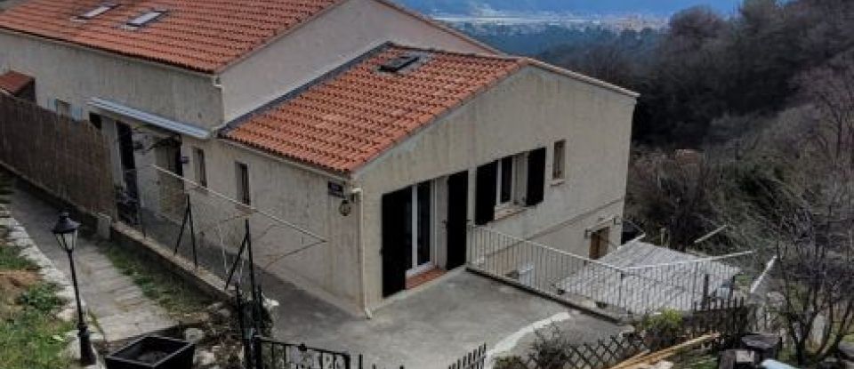 Maison 5 pièces de 123 m² à Carros (06510)