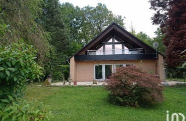 House 5 rooms of 139 m² in Bazoches-sur-le-Betz (45210)