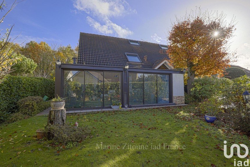 House 6 rooms of 210 m² in Ballainvilliers (91160)