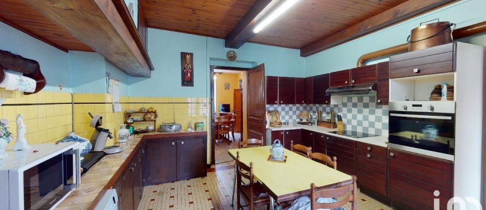 Town house 6 rooms of 200 m² in Lembeye (64350)