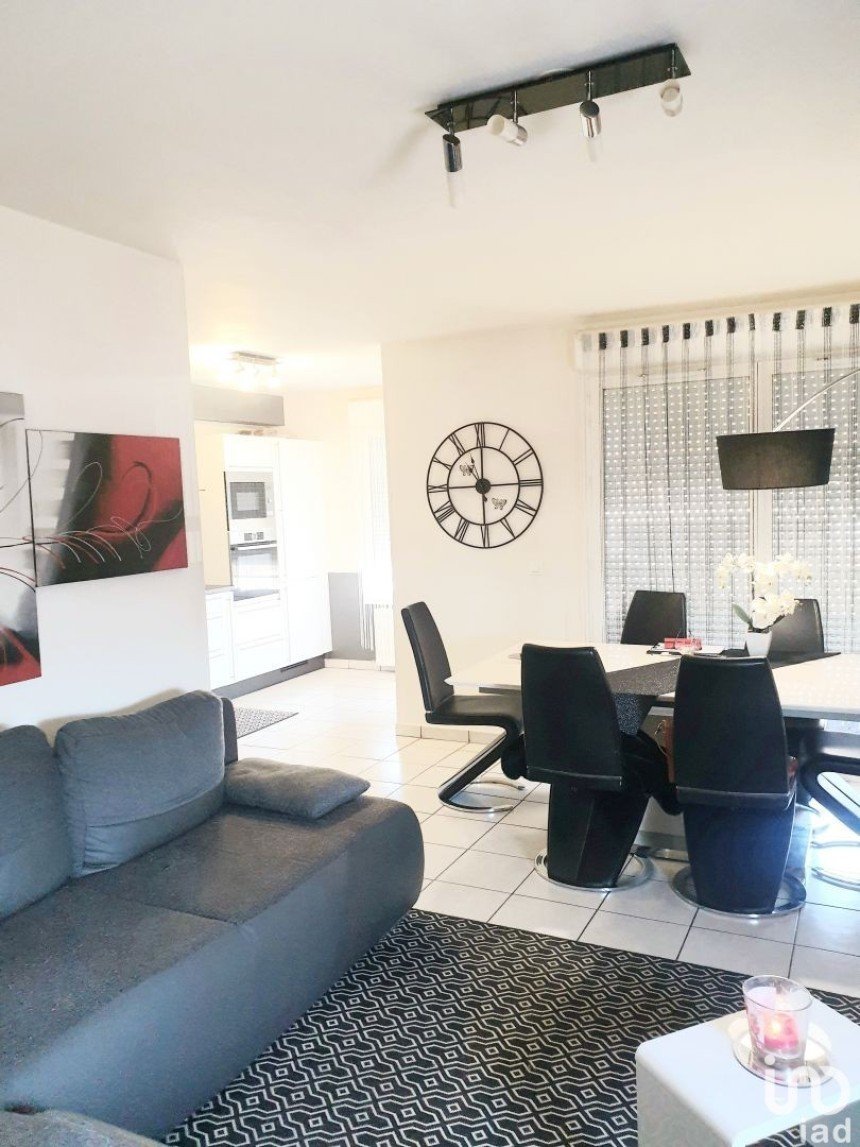 Appartement 4 pièces de 89 m² à Ville-la-Grand (74100)